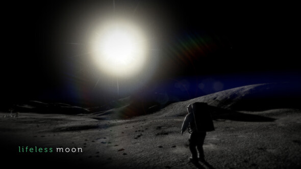 Lifeless moon : First glimpse of the backside of the moon